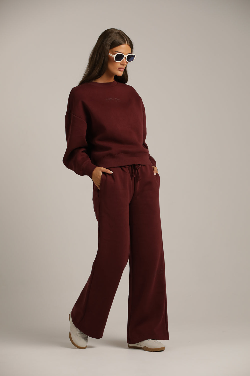 מכנסי טרנינג בגזרה רחבה | קנת קול