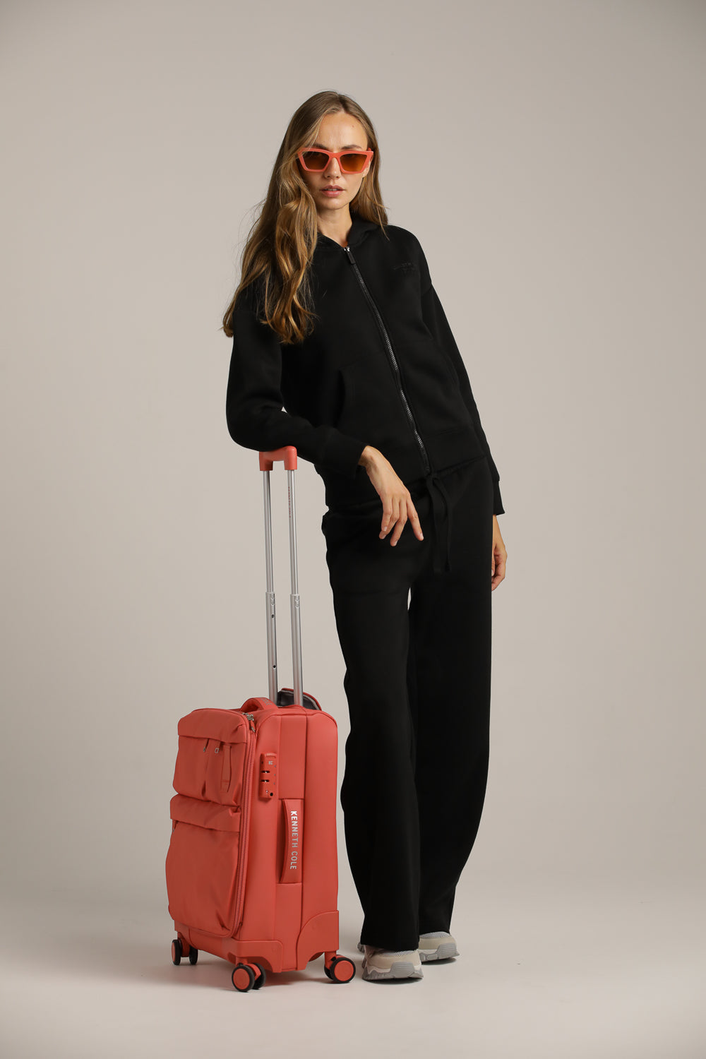 סווטשירט עם כובע קפוצ'ון | קנת קול