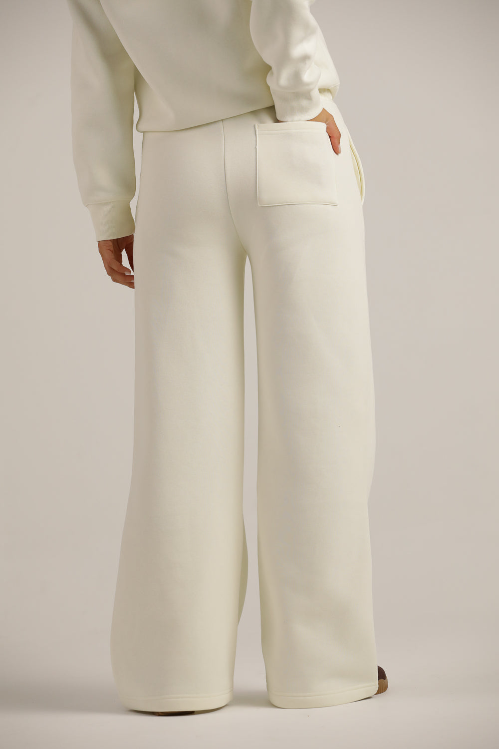 מכנסי טרנינג מתרחבים | קנת קול