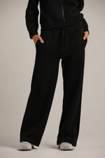 מכנסי טרנינג מתרחבים | קנת קול