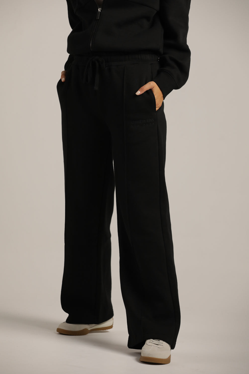 מכנסי טרנינג רחבים | קנת קול