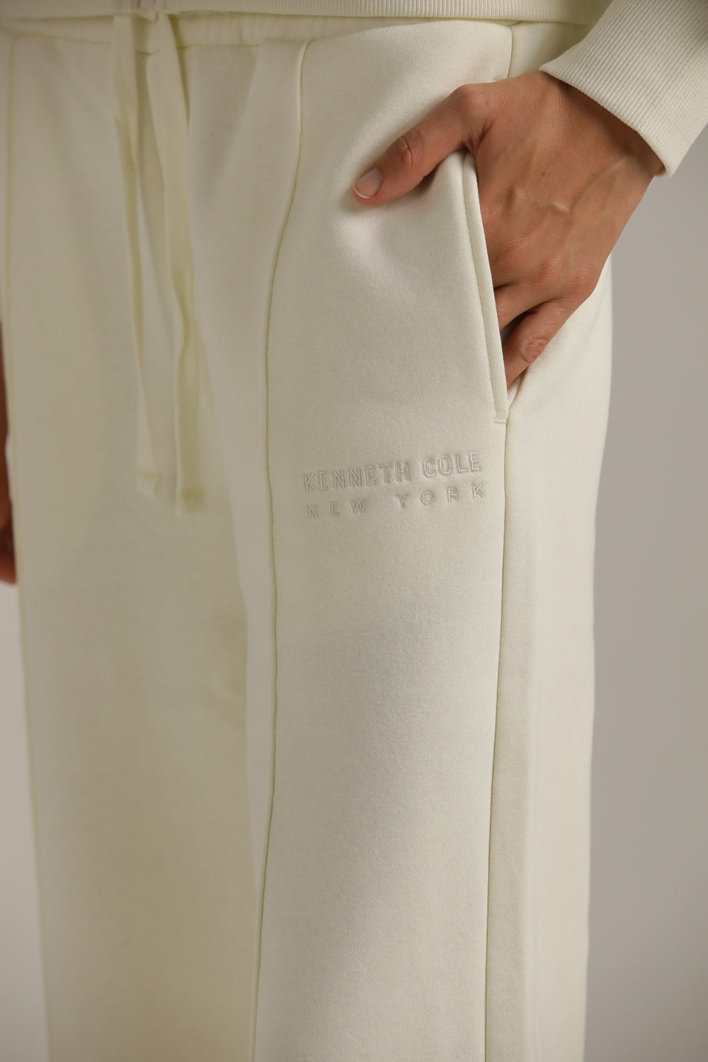 מכנסי טרנינג רחבים | קנת קול