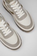 סניקרס אלגנטיות עם שוליים עבים | קנת קול