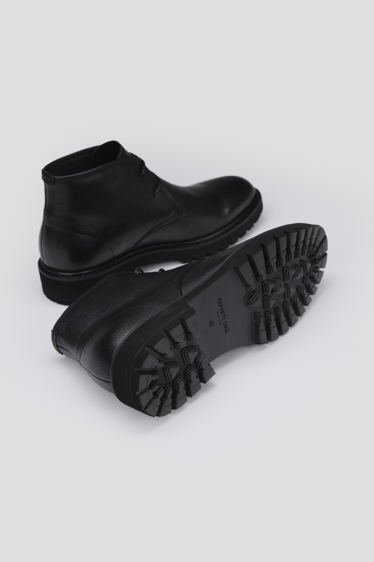 מגפוני עור בצבע שחור | קנת קול