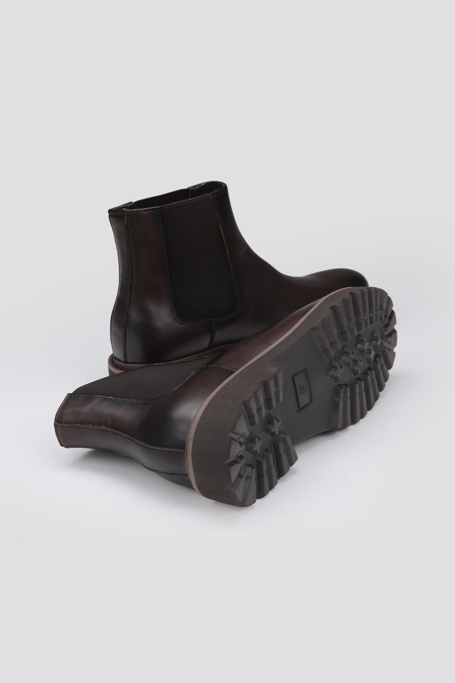 מגפוני עור בסגנון צ'לסי | קנת קול