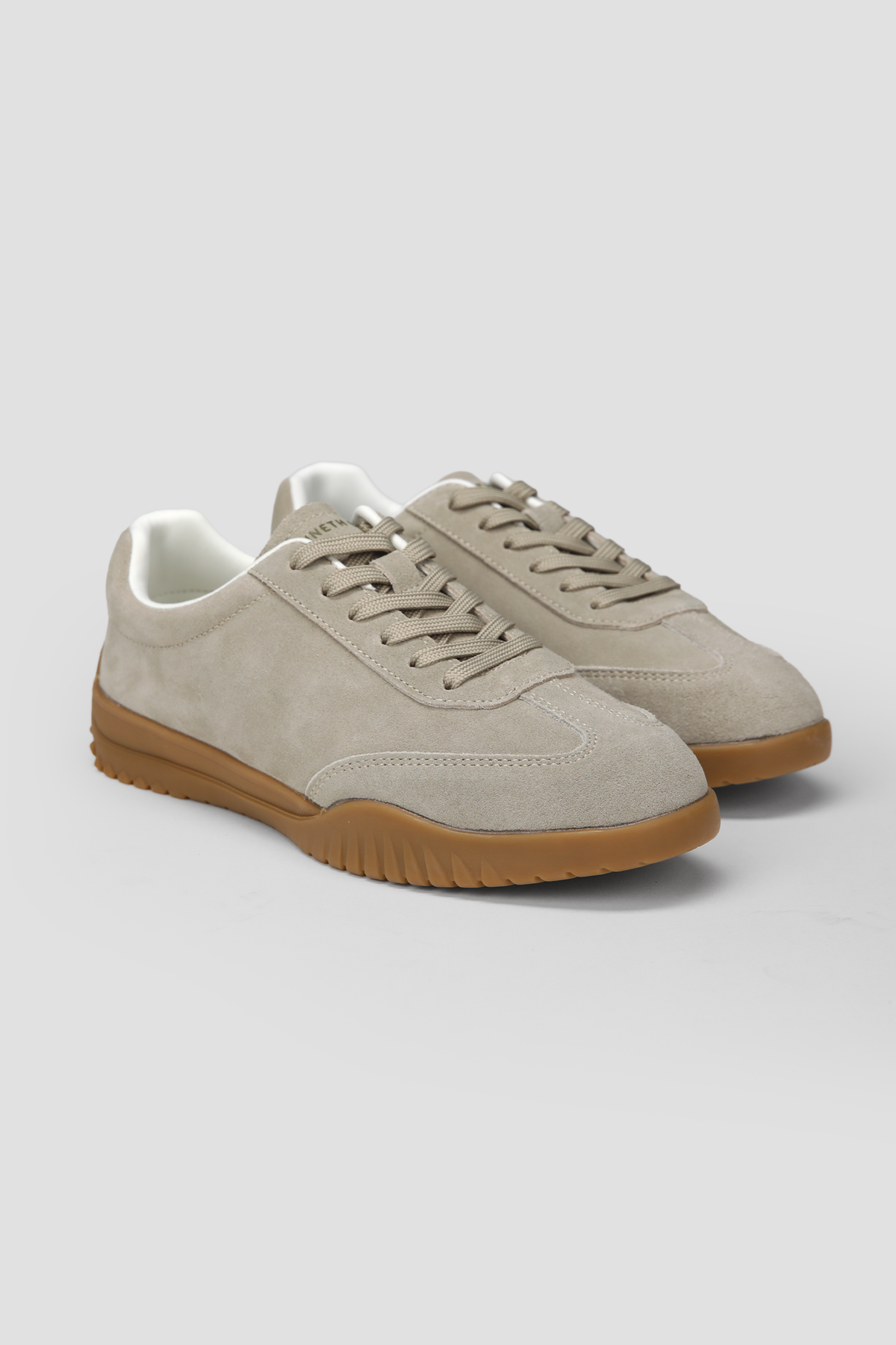 סניקרס עור זמש לנשים | קנת קול