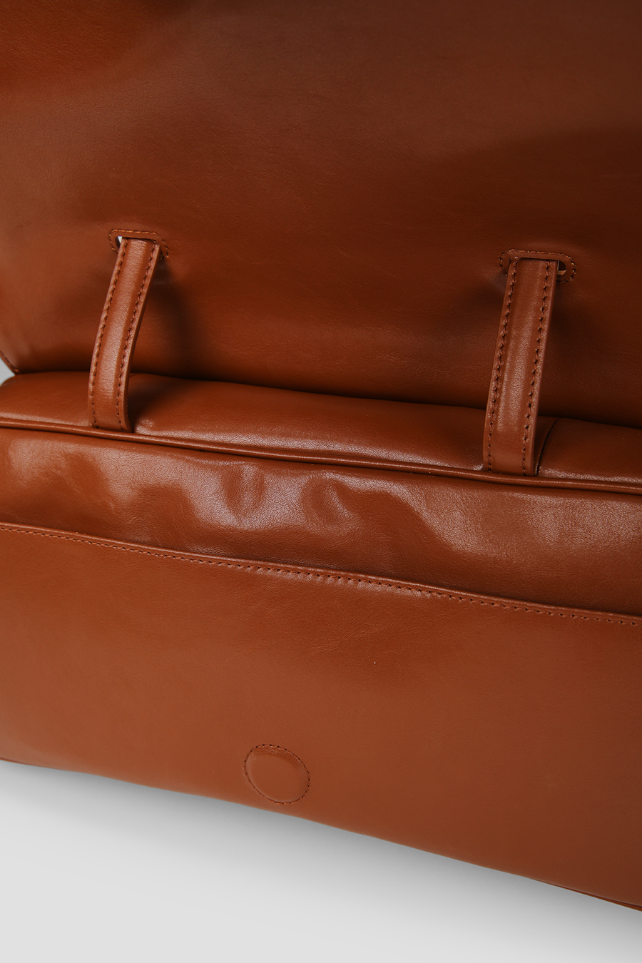 תיק צד מעור בעיצוב מלבני אלגנטי | קנת קול