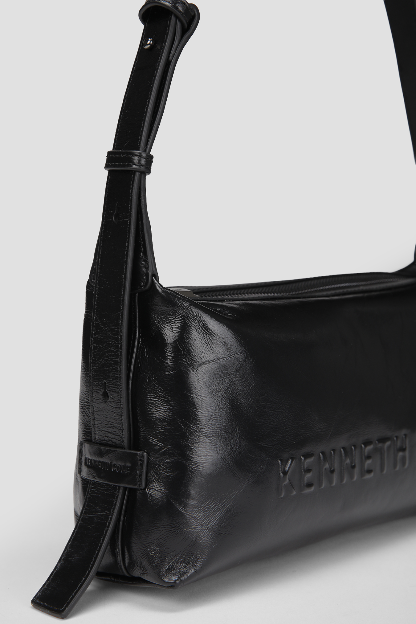 תיק צד בעיצוב אלגנטי | קנת קול 