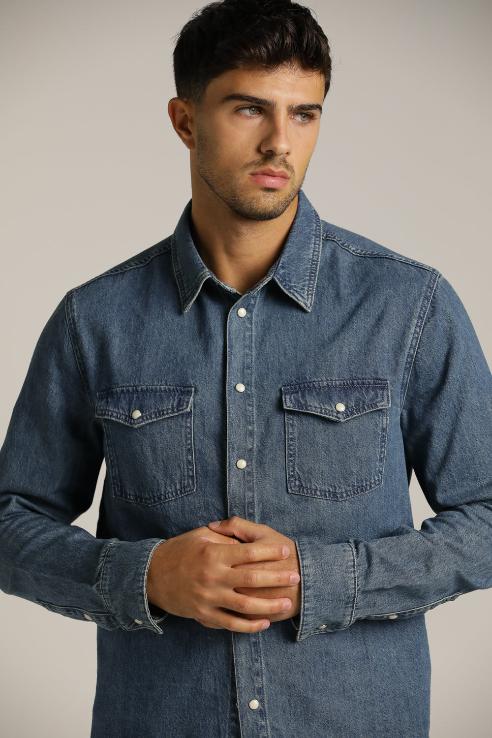 חולצה מכופתרת בסגנון ג'ינס | קנת קול