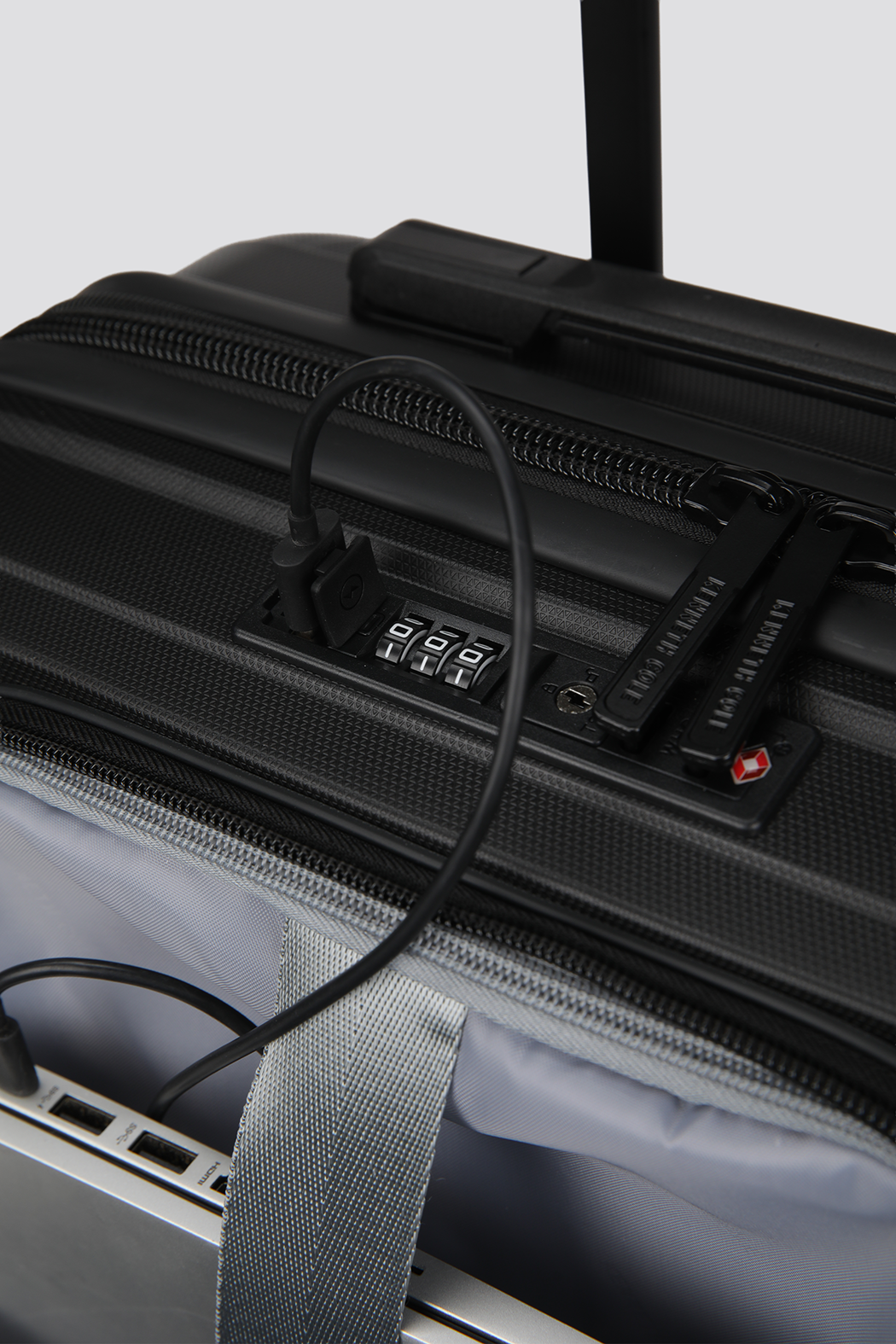 טרולי דגם OPTIMAL בגודל 20'' אינץ' | קנת קול