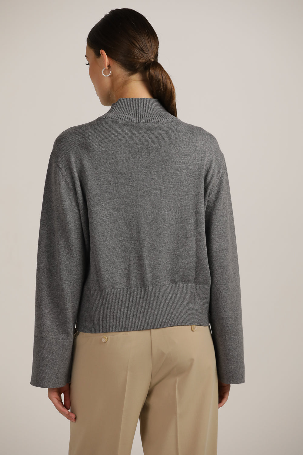 סריג בגזרת אוברסייז עם צווארון גולף | קנת קול