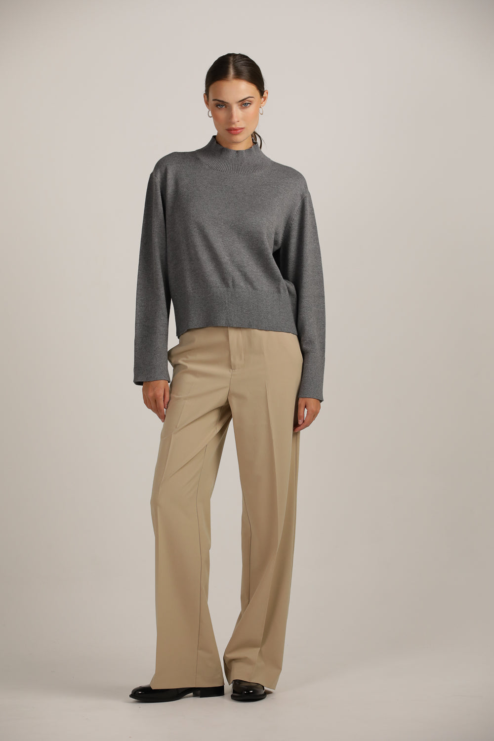 סריג בגזרת אוברסייז עם צווארון גולף | קנת קול