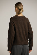 קרדיגן במרקם צמרי עם מפתח וי | קנת קול