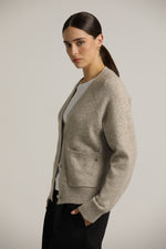 קרדיגן במרקם צמרי עם מפתח וי | קנת קול