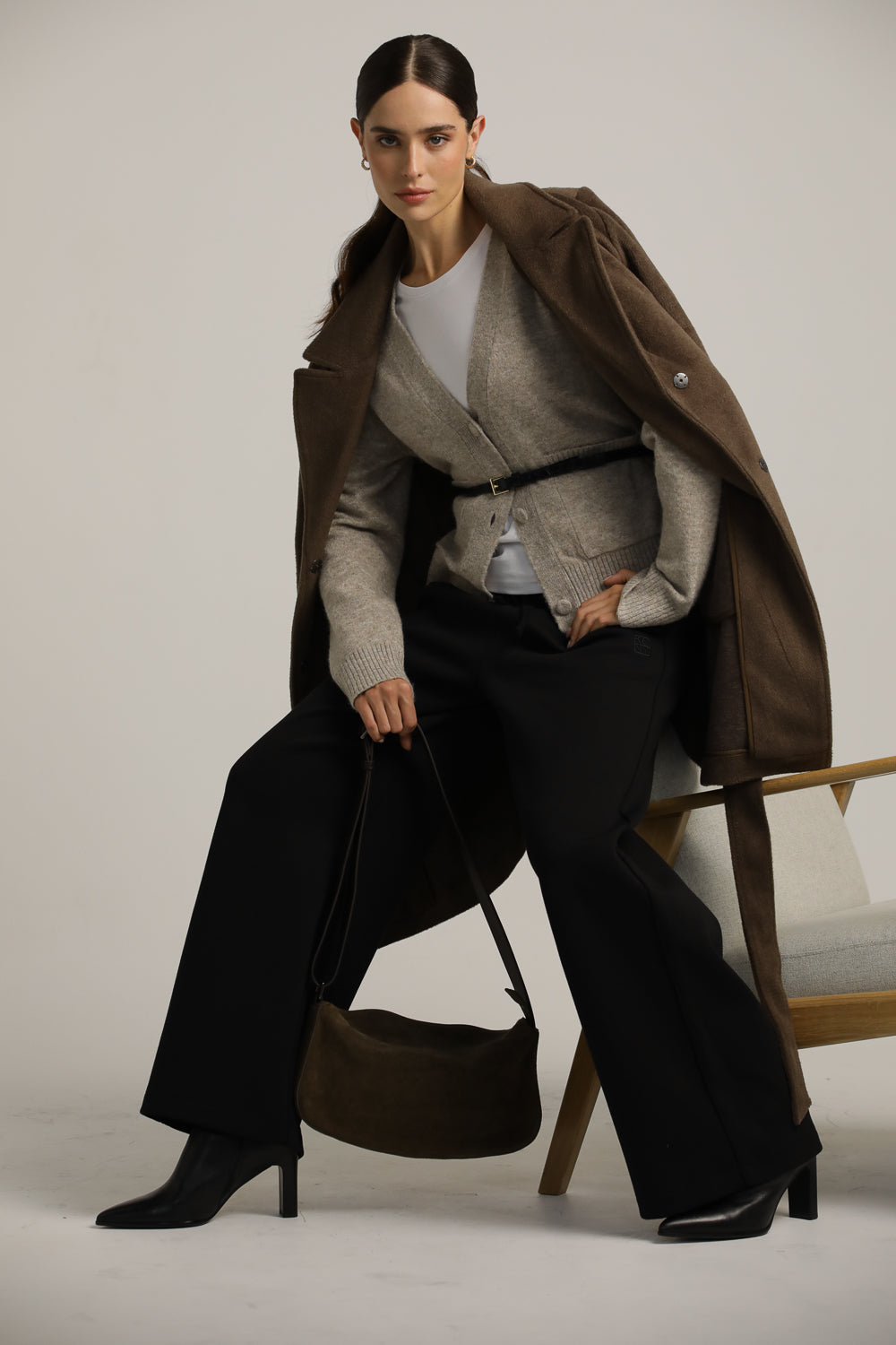 קרדיגן במרקם צמרי עם מפתח וי | קנת קול