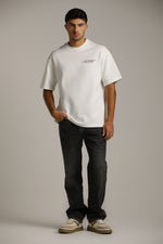 ג'ינס במראה שטוף בגזרה רחבה | קנת קול