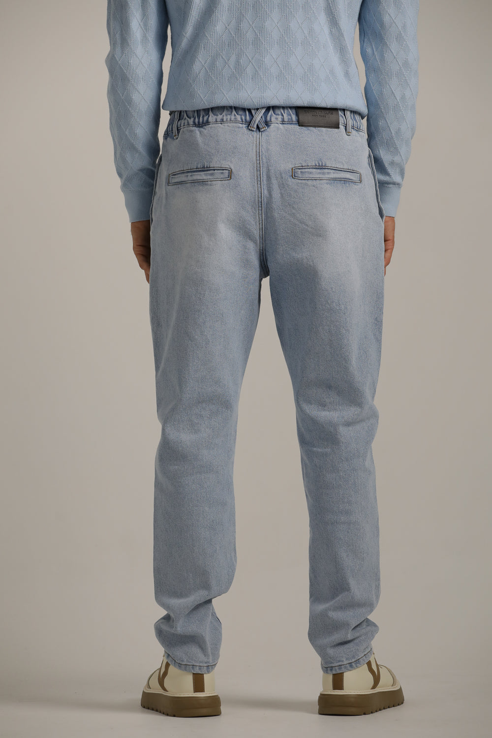  מכנסי ג'ינס במראה שטוף ובגזרת סלים | קנת קול