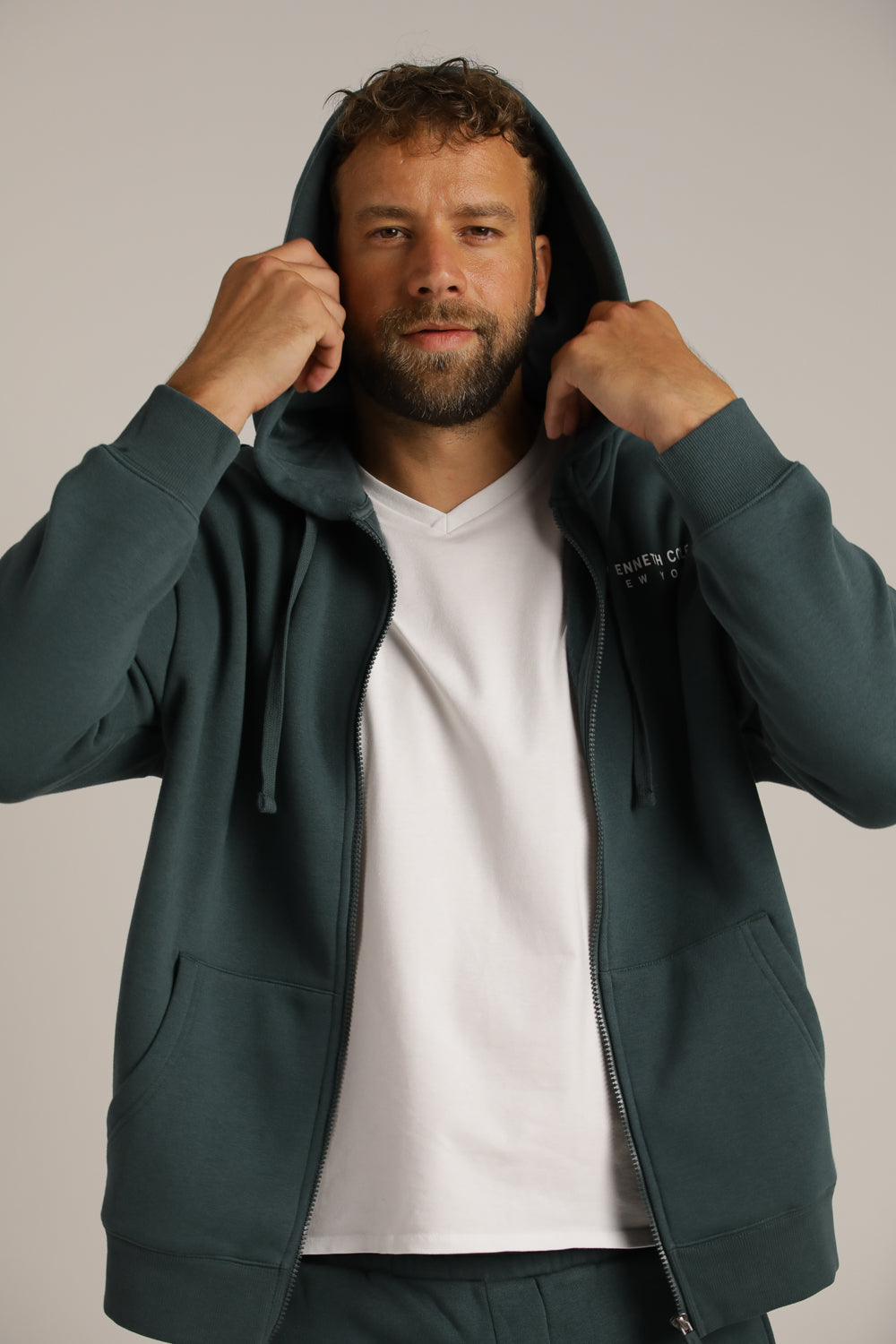 סווטשירט אוברסייז ממותג | קנת קול