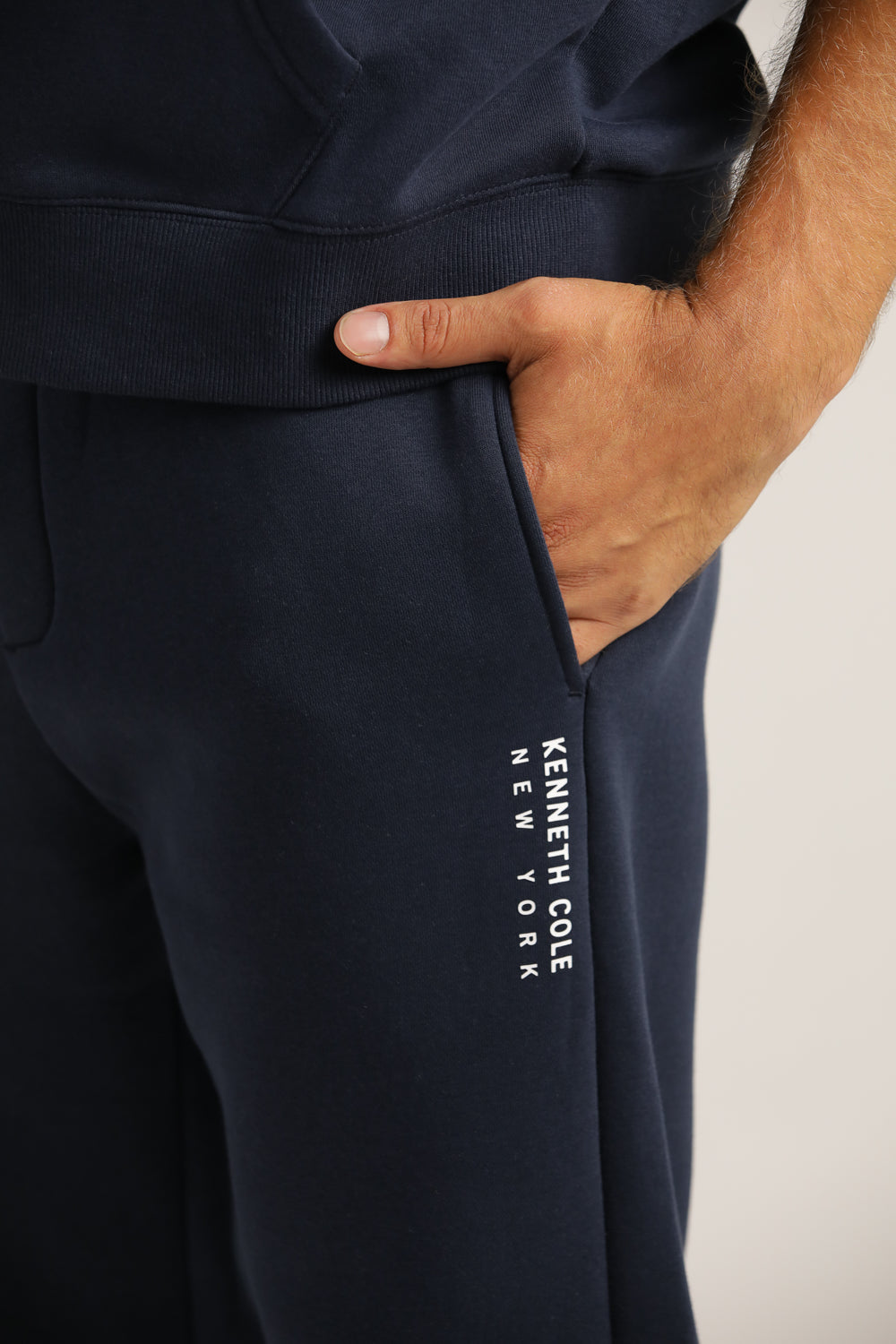 מנכסי טרנינג ממותגים לגברים | קנת קול