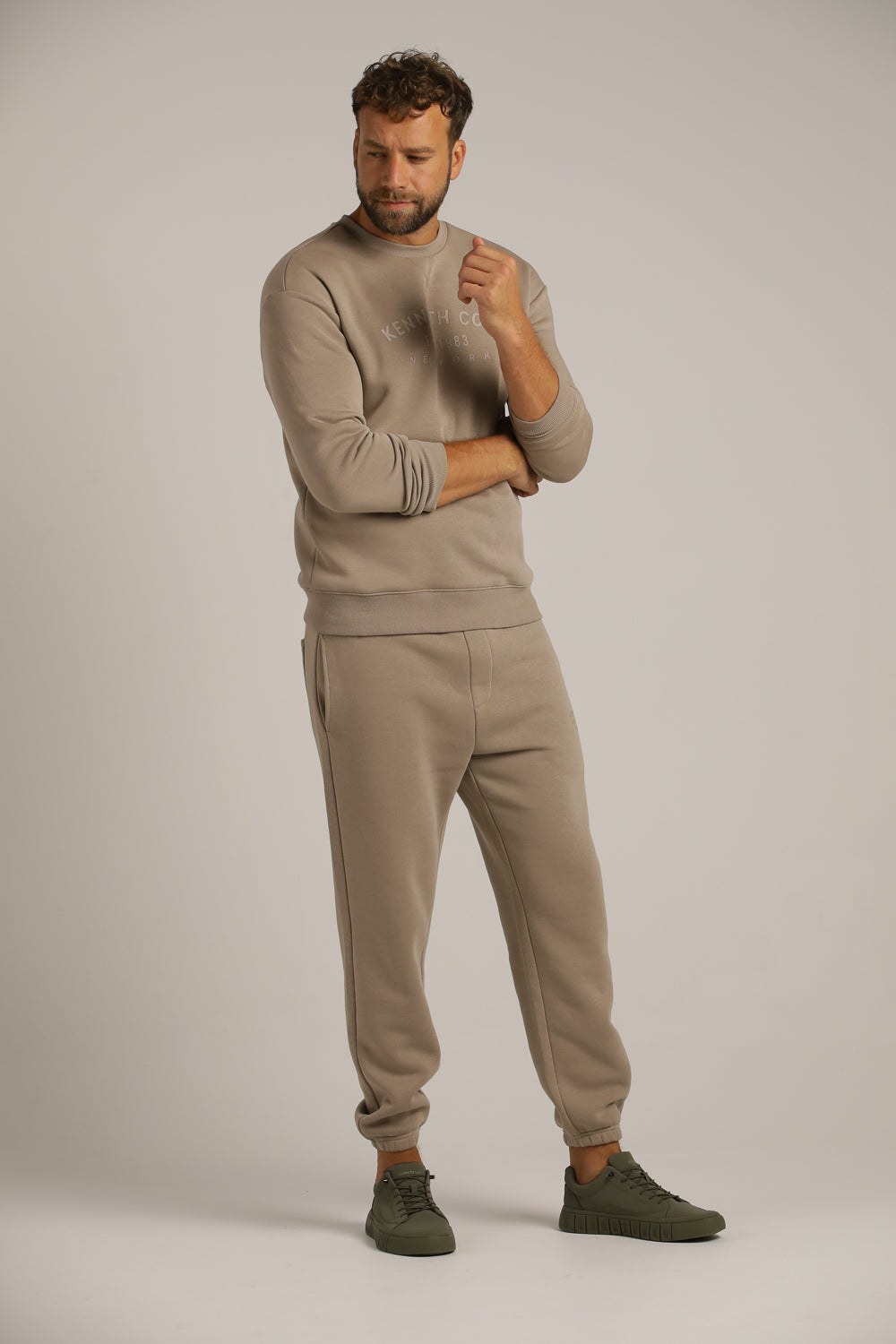 מכנסי ג'וגר ארוכים עם הדפס לוגו | קנת קול