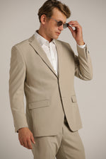 בלייזר בגזרה מחויטת | קנת קול