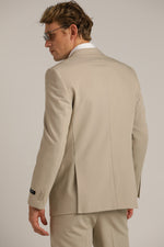 בלייזר בגזרה מחויטת | קנת קול