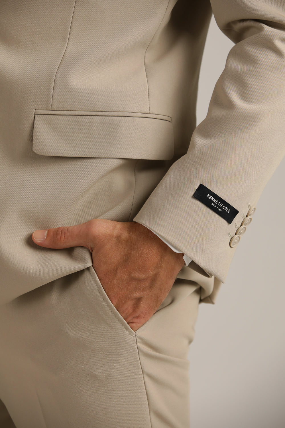 בלייזר בגזרה מחויטת | קנת קול