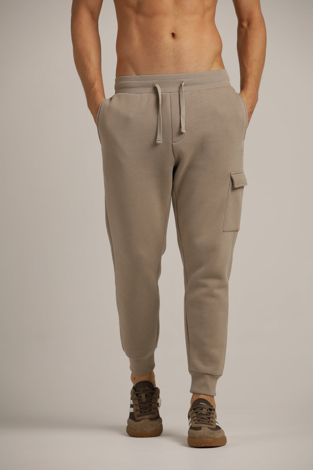 מכנסי טרנינג ארוכים עם הטבעת לוגו | קנת קול