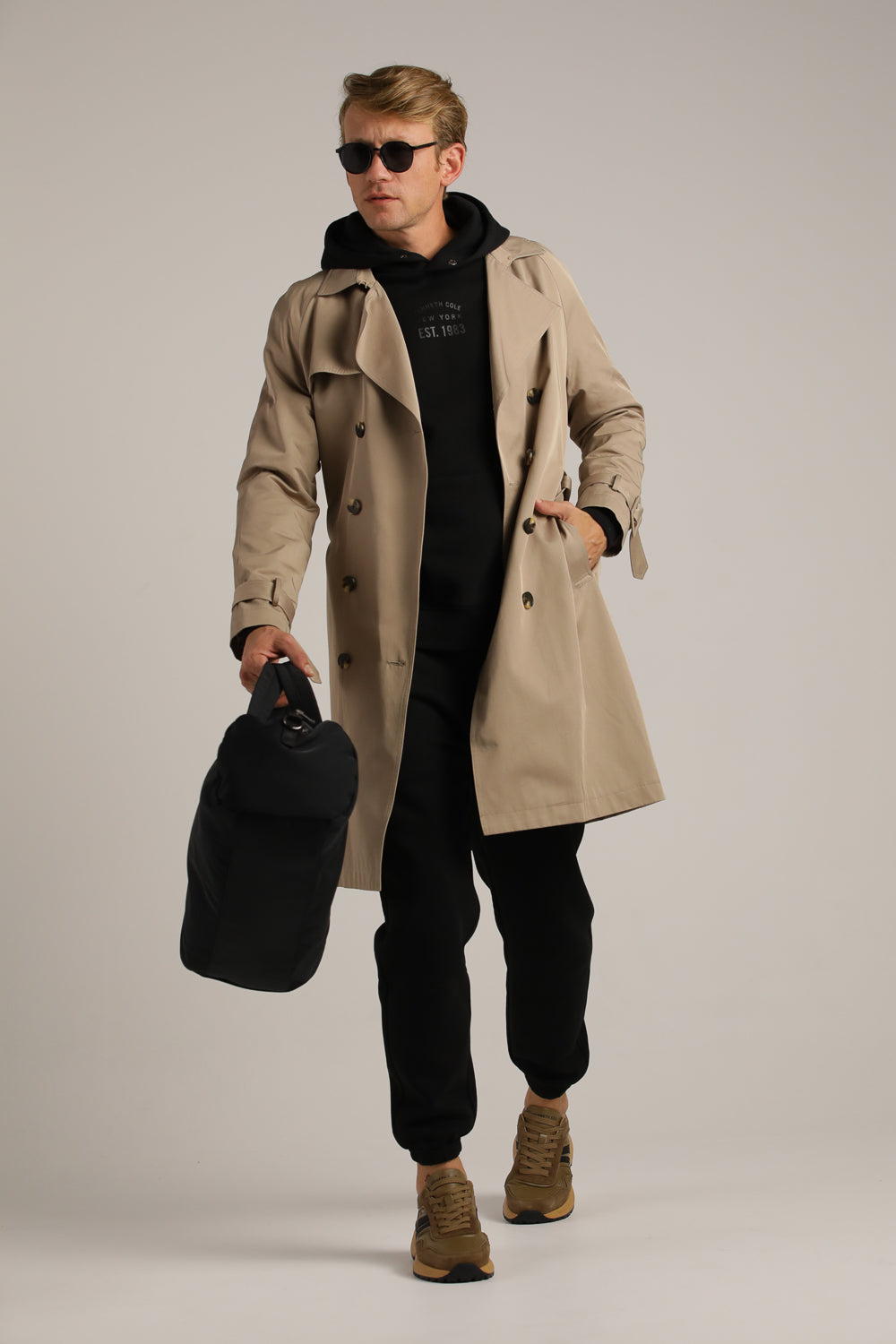 מכנסיים ארוכים עם הדפס לוגו לגברים | קנת קול