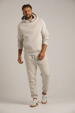 מכנסיים ארוכים עם הדפס לוגו לגברים | קנת קול