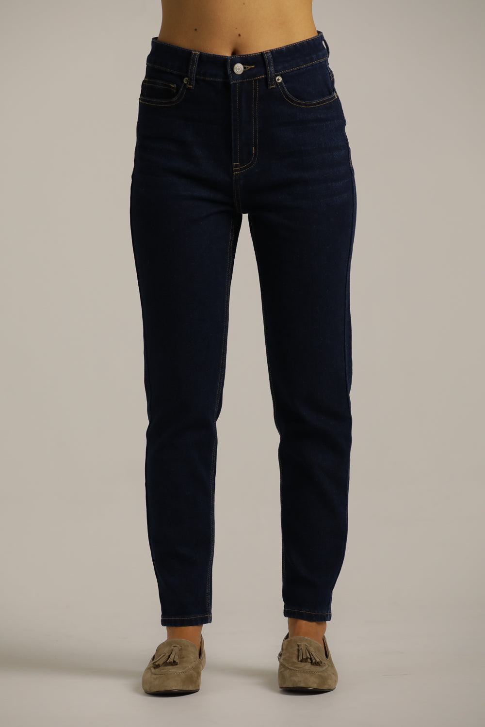 מכנסי ג'ינס בגזרת סלים | קנת קול