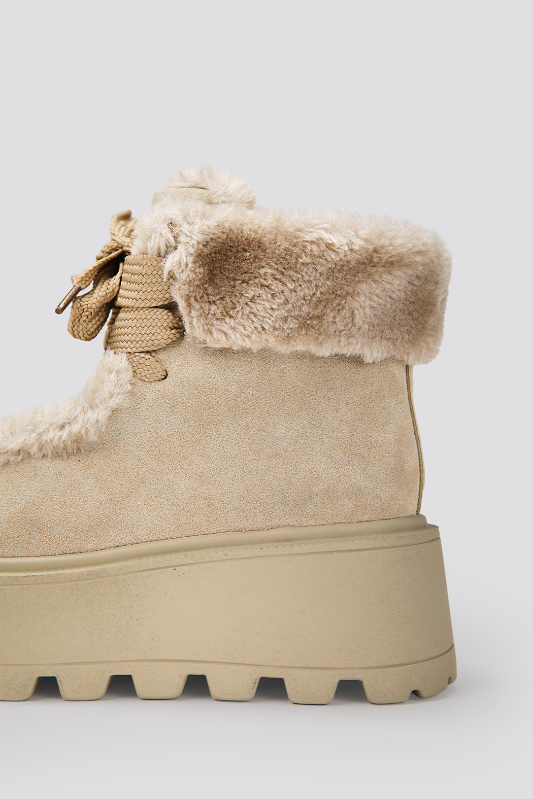 מגפוני פלטפורמה לנשים | קנת קול