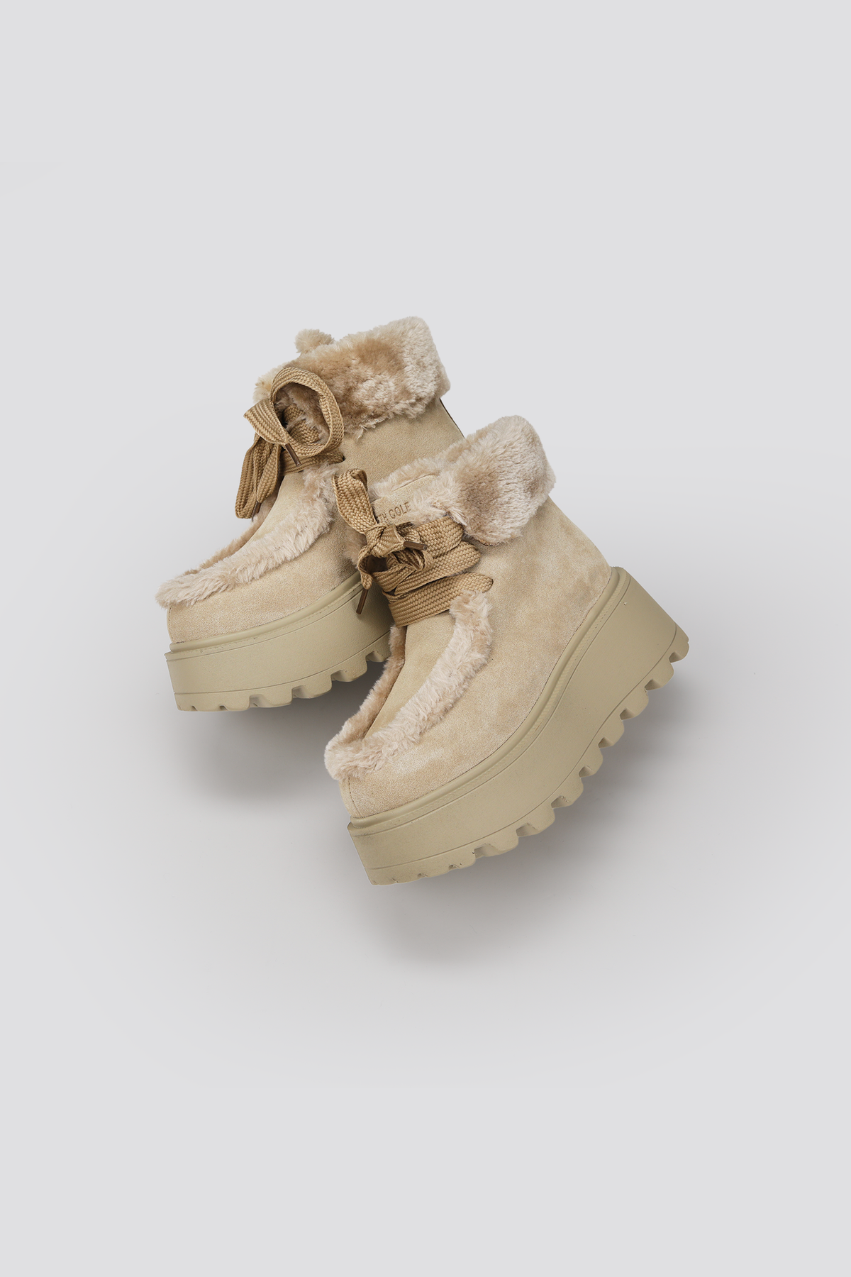 מגפוני פלטפורמה לנשים | קנת קול