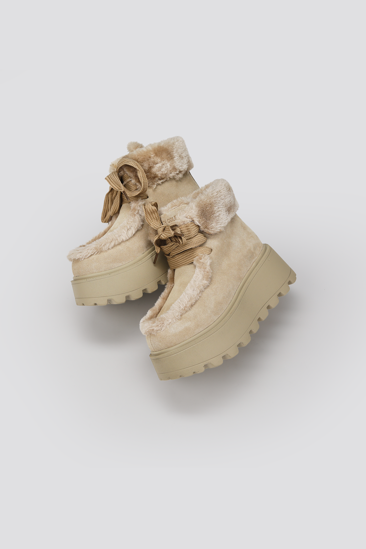 מגפוני פלטפורמה לנשים | קנת קול