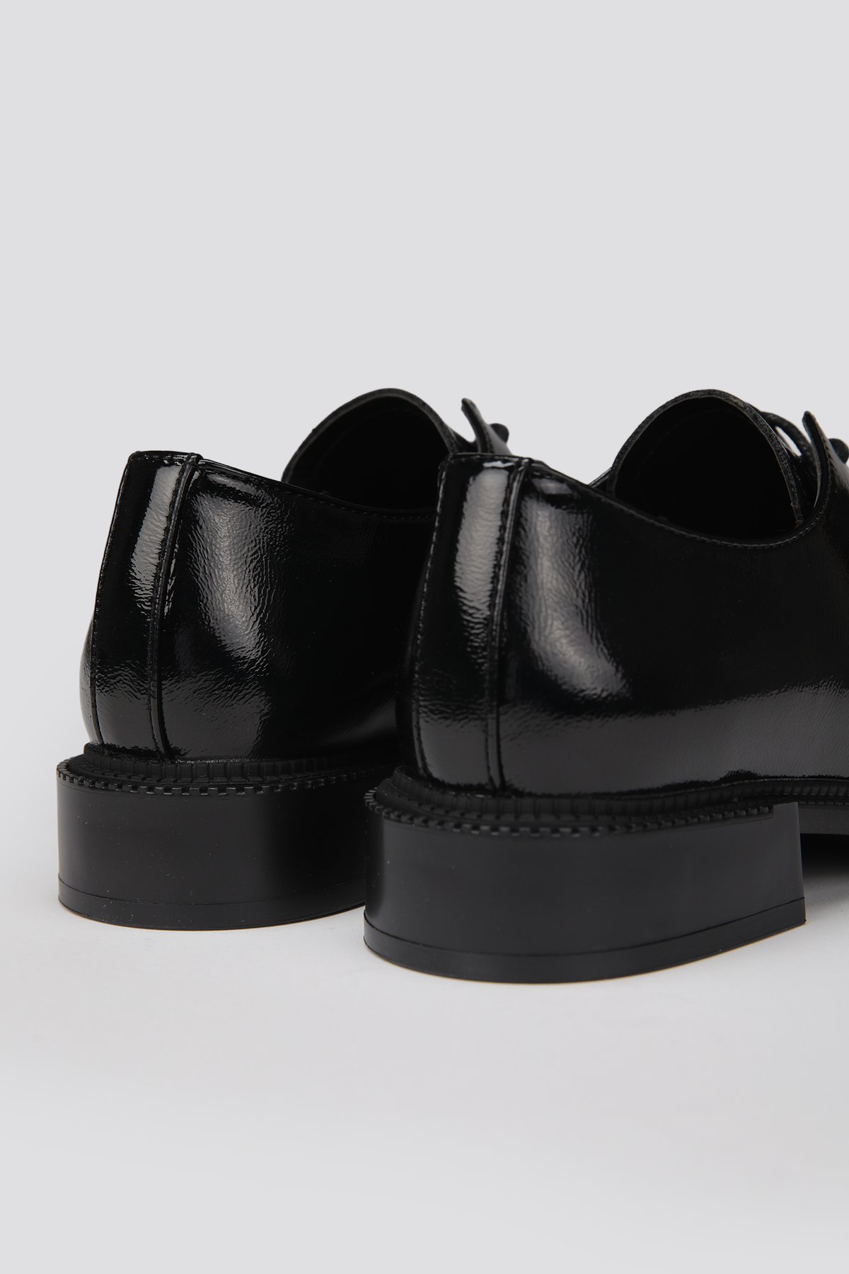 נעלי דרבי בעיצוב אלגנטי | קנת קול