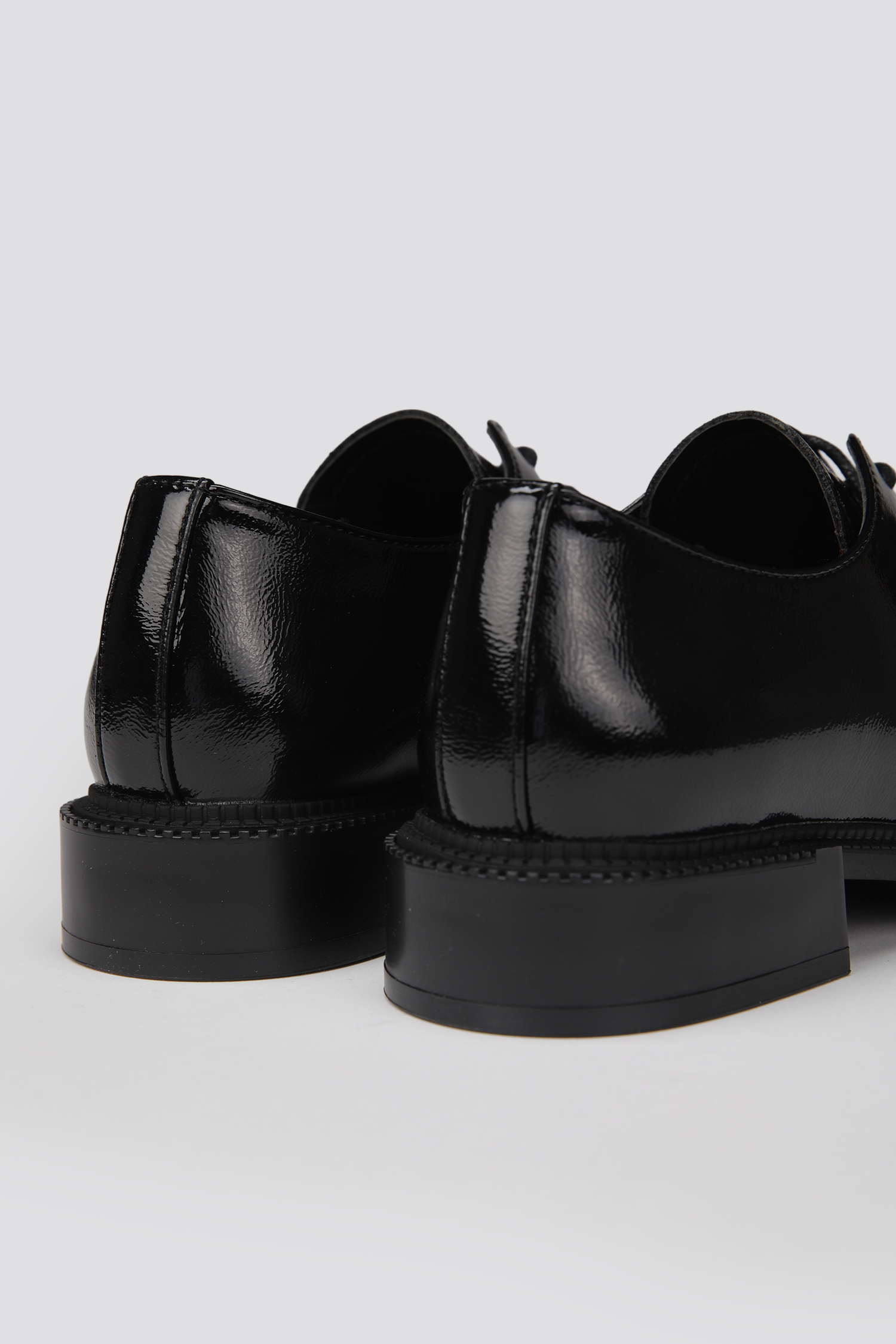 נעלי דרבי בעיצוב אלגנטי | קנת קול