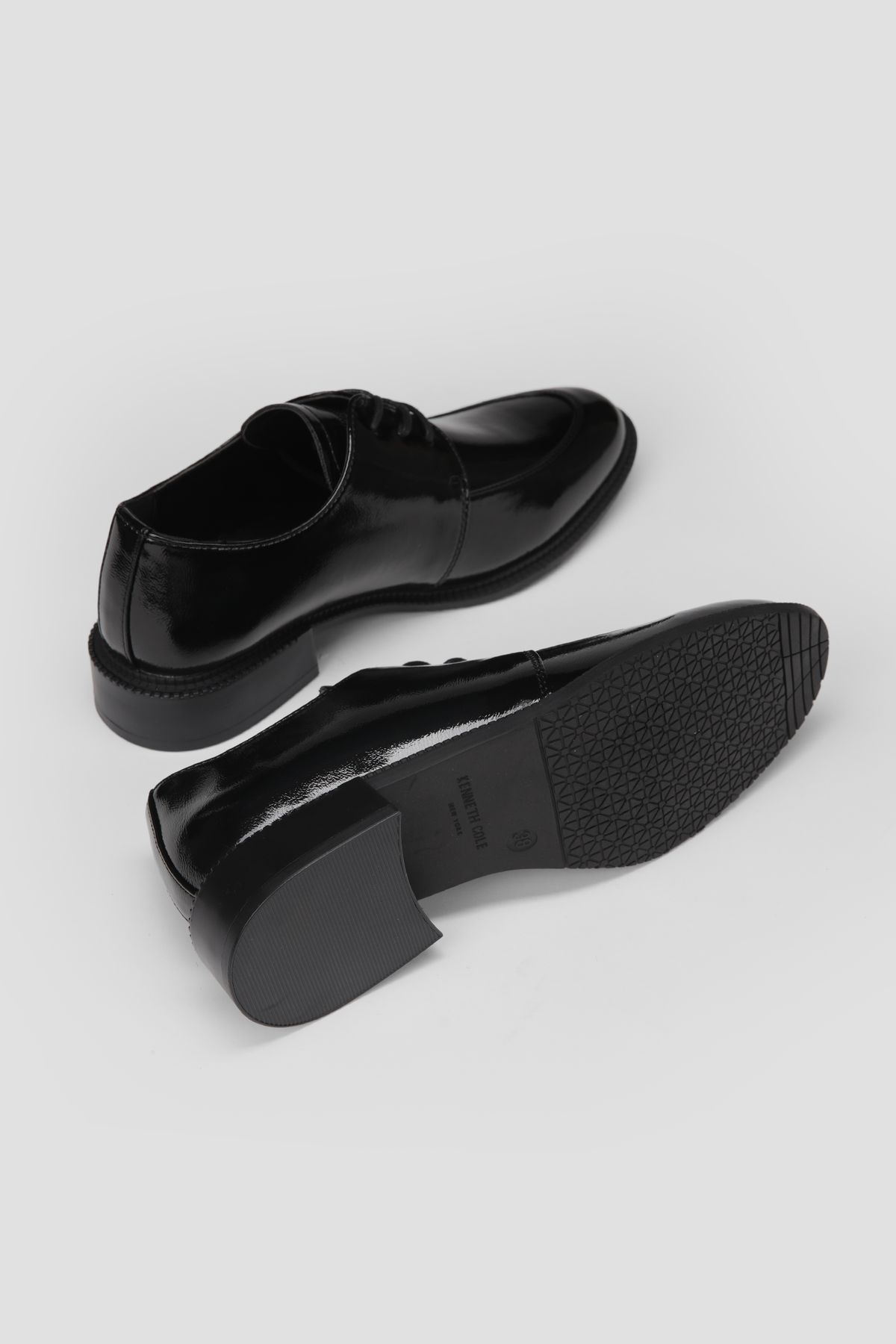 נעלי דרבי בעיצוב אלגנטי | קנת קול