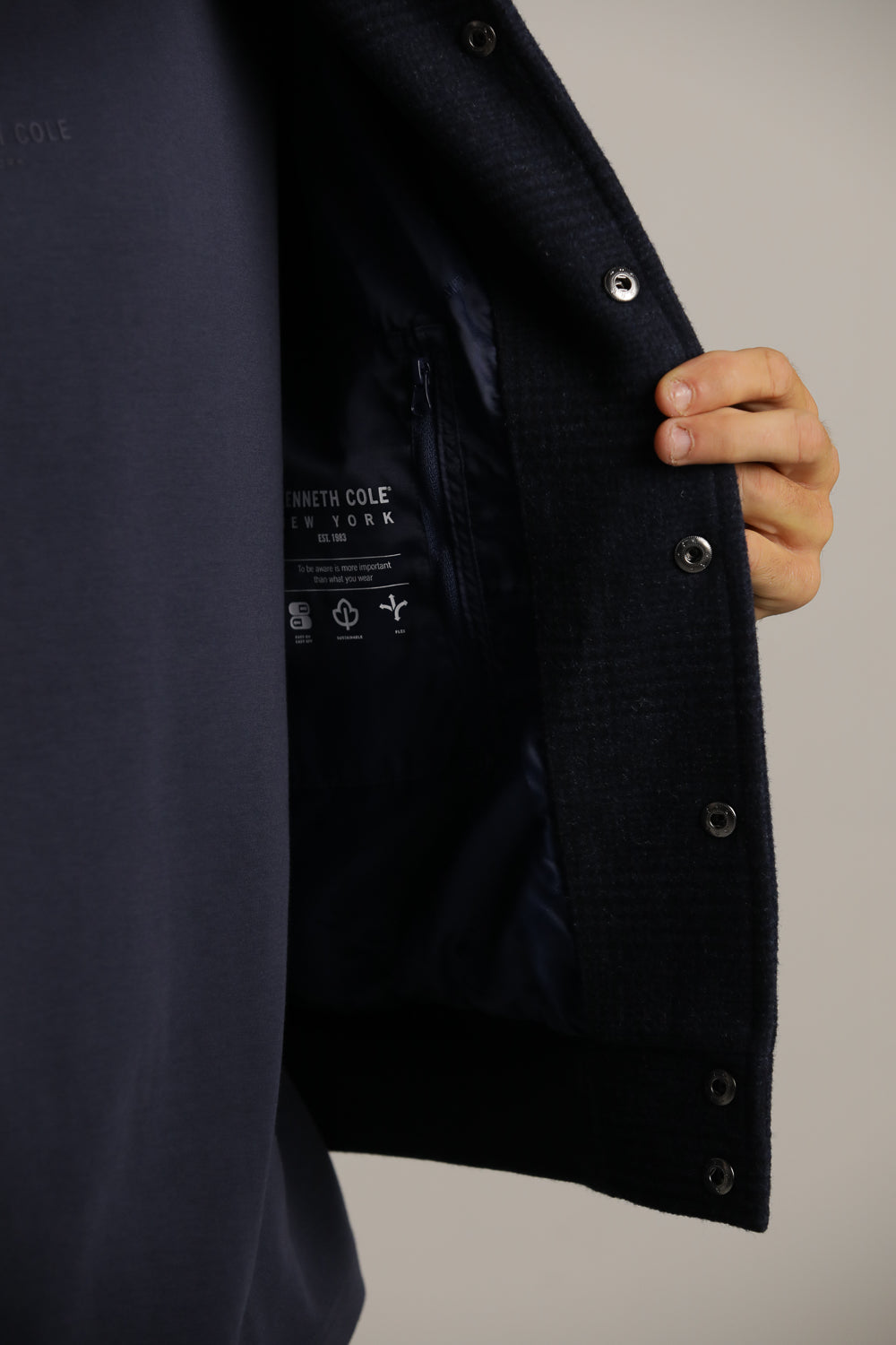 ג'קט בומבר צמרי עם לוגו רקום | קנת קול