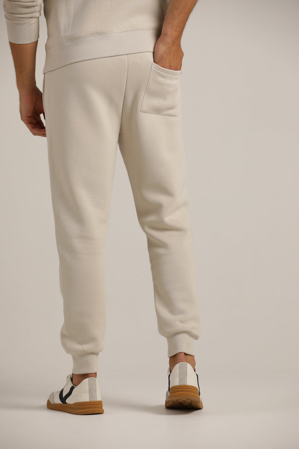 מכנסי טרנינג עם סיומת גומי | קנת קול