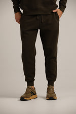 מכנסי טרנינג עם סיומת גומי | קנת קול