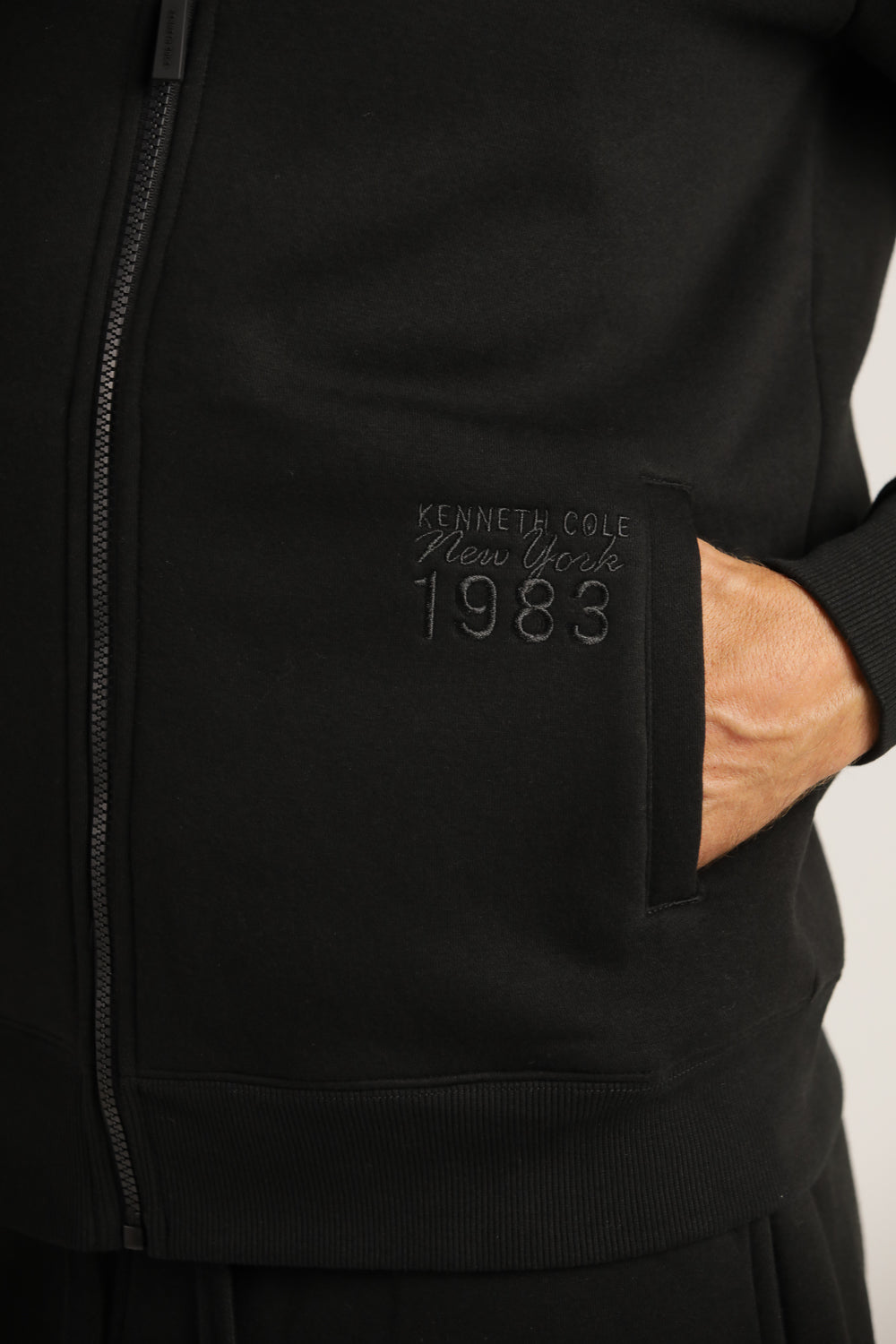 סווטשירט קפוצ'ון לגברים | קנת קול