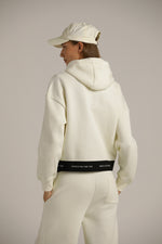 ג'קט עם סיומת גומי ממותגת | קנת קול