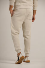 מכנסי טרנינג עם גומי בעקב | קנת קול