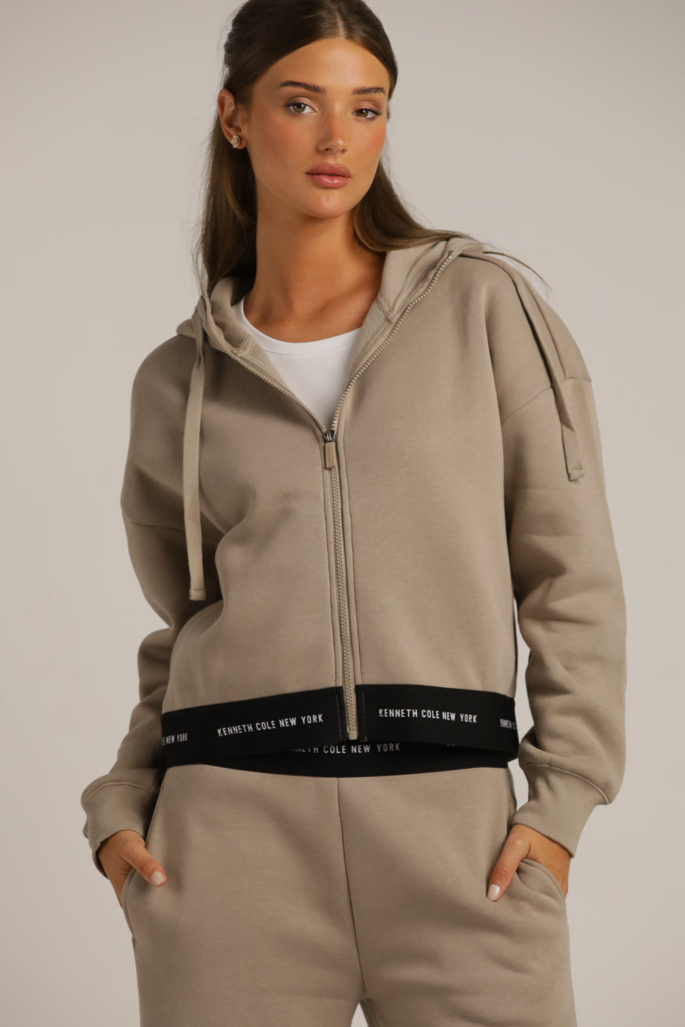 ג'קט עם סיומת גומי ממותגת | קנת קול