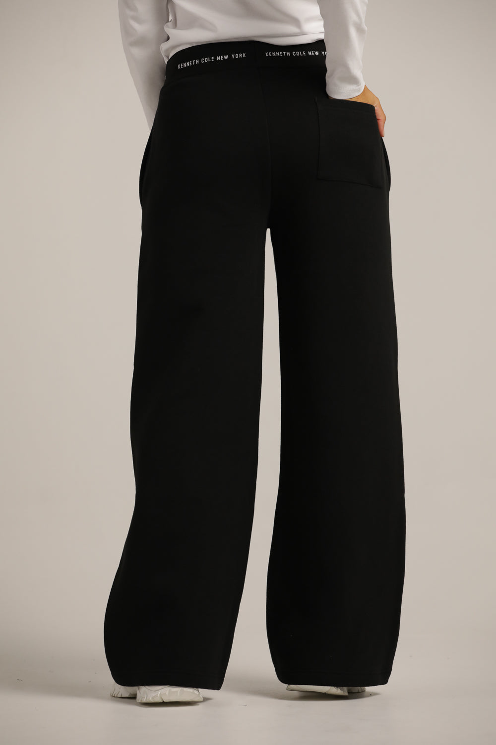 מכנסי טרנינג בגזרה רחבה | קנת קול