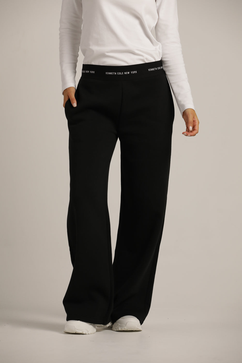 מכנסי טרנינג בגזרה רחבה | קנת קול