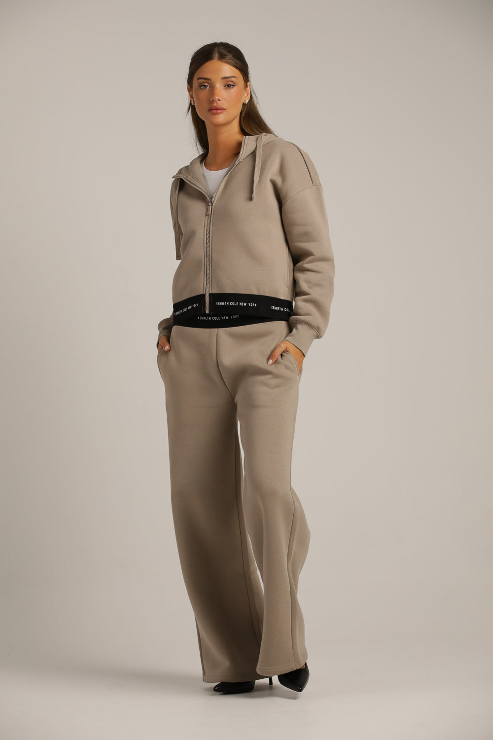 מכנסי טרנינג בגזרה רחבה | קנת קול