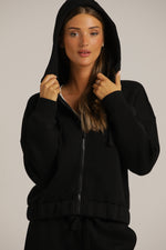 סווטשירט קפוצ'ון בגזרת קרופ | קנת קול