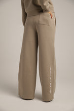 מכנסיים אורכים בגזרה רחבה | קנת קול