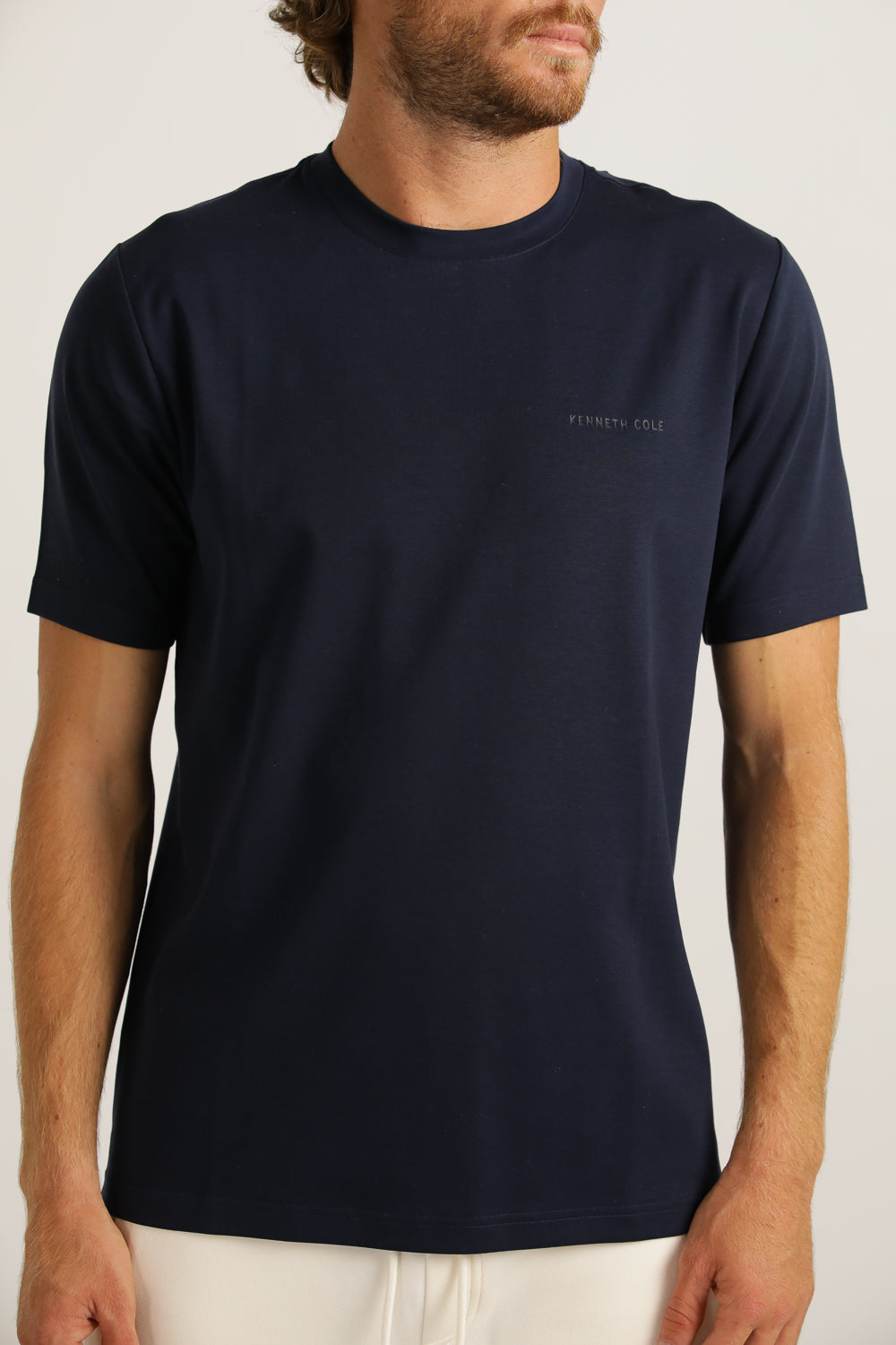 טישרט צווארון עגול עם לוגו | קנת קול